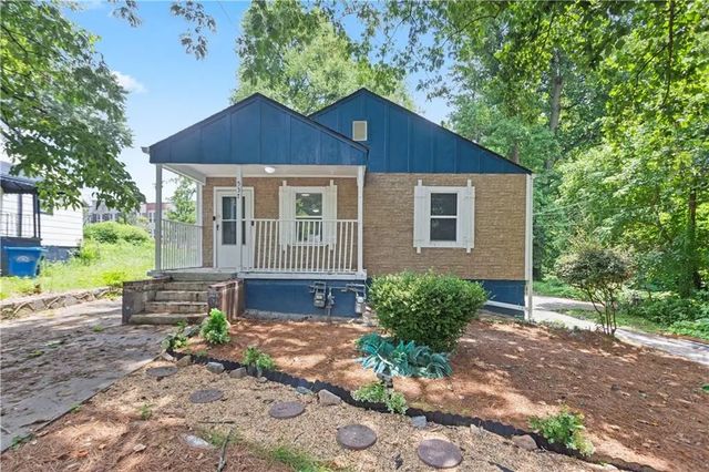 537 W Lake Avenue Nw, Atlanta