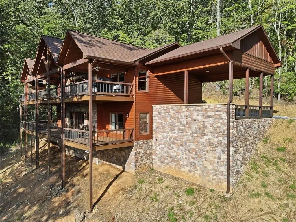 175 Stuart Drive, Mineral Bluff