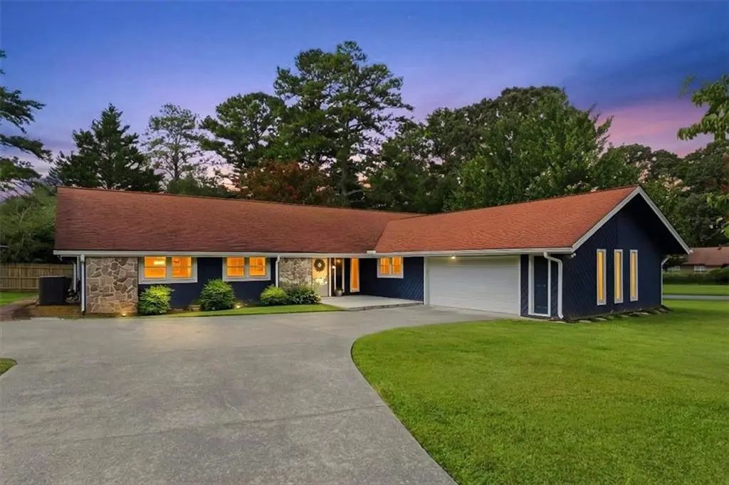 3772 Ardsley Court, Marietta