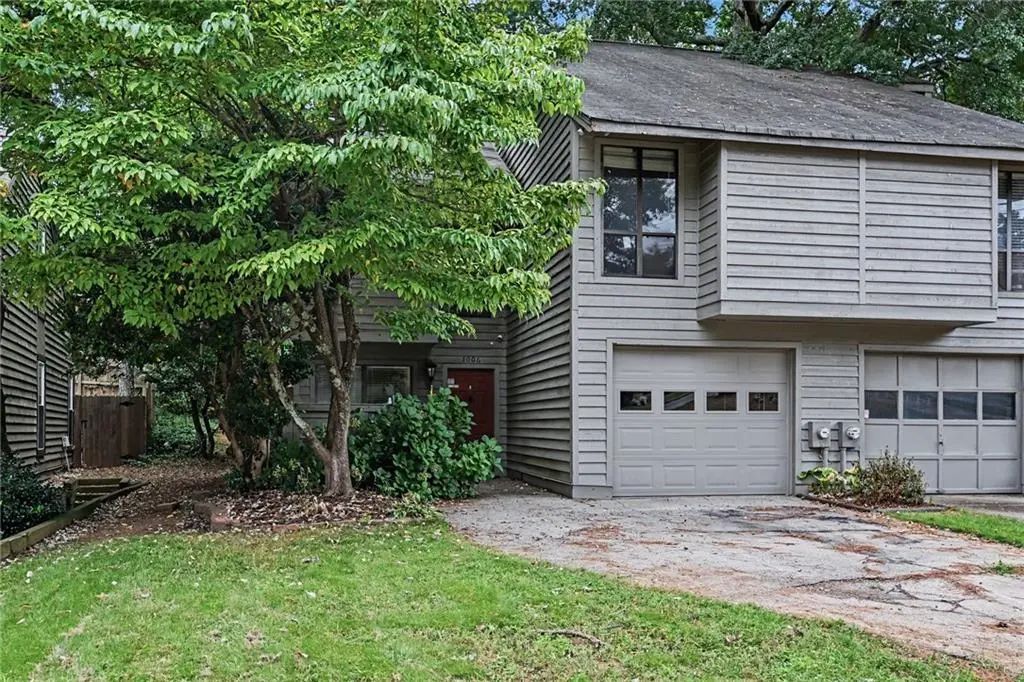 1006 Creatwood Circle Se, Smyrna