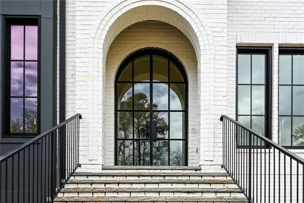 65 Woodlawn Drive Ne, Marietta