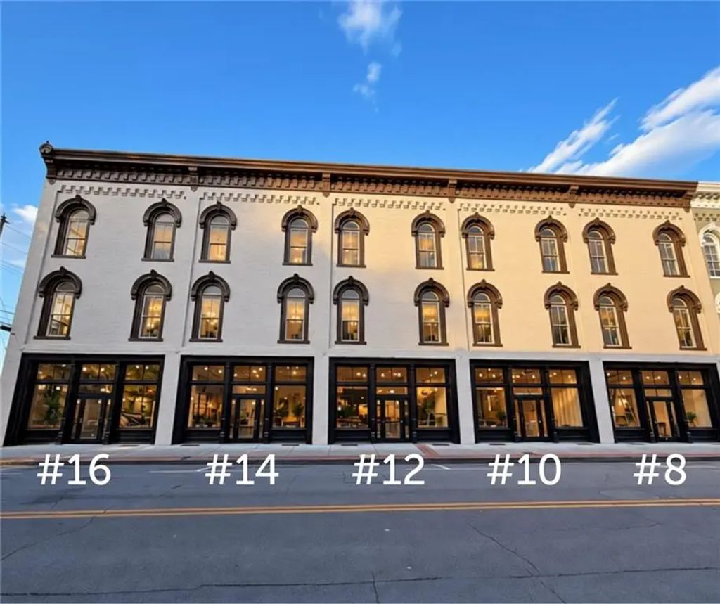 10 E 3rd Avenue E, Rome
