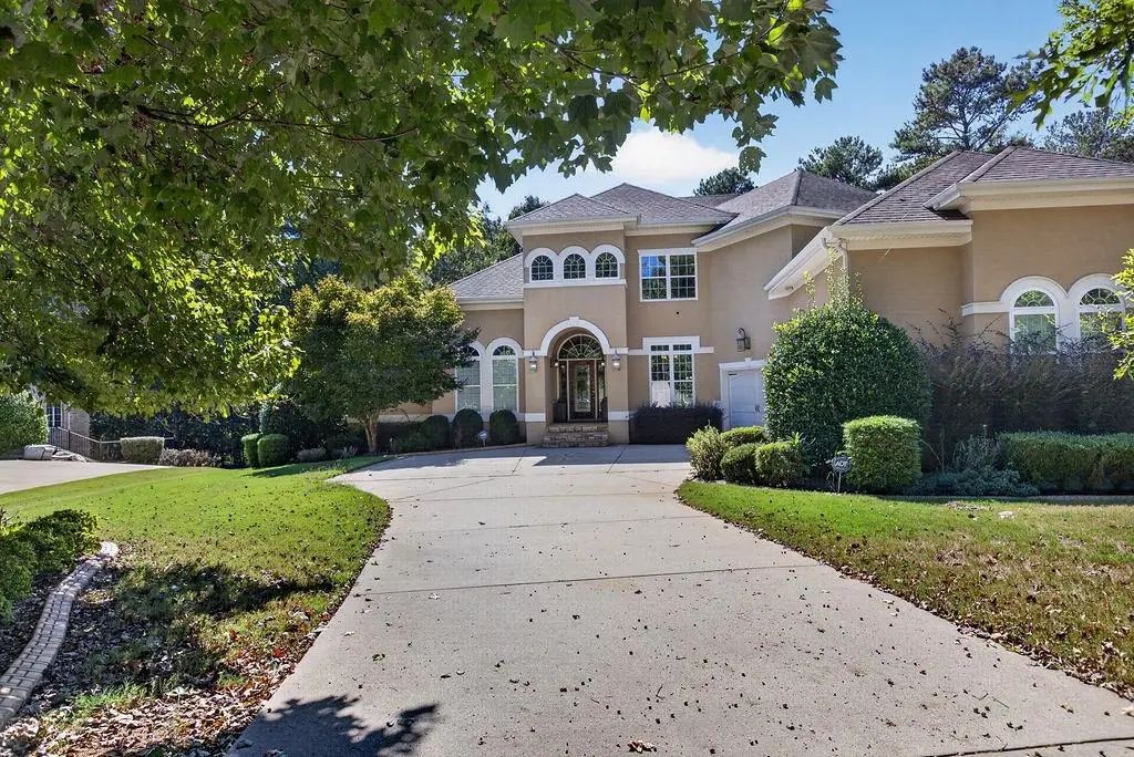1307 Kinsale Court, Locust Grove