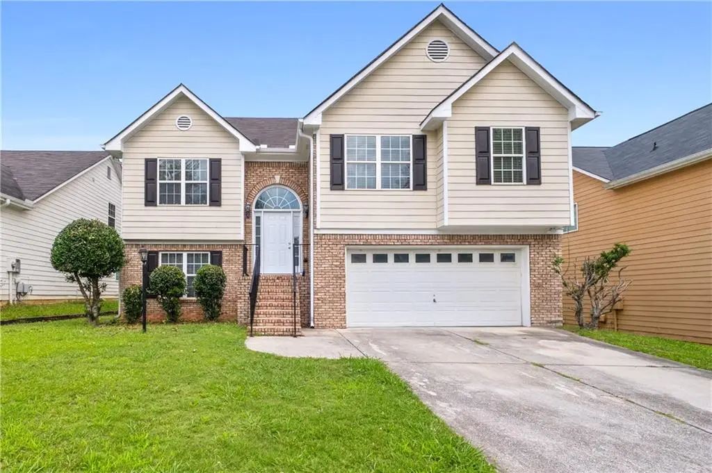 2323 Crimson Creek Lane, Snellville