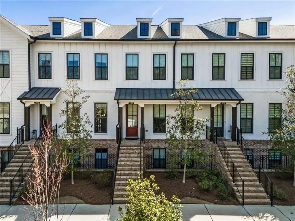 205 Phillips Lane, Alpharetta