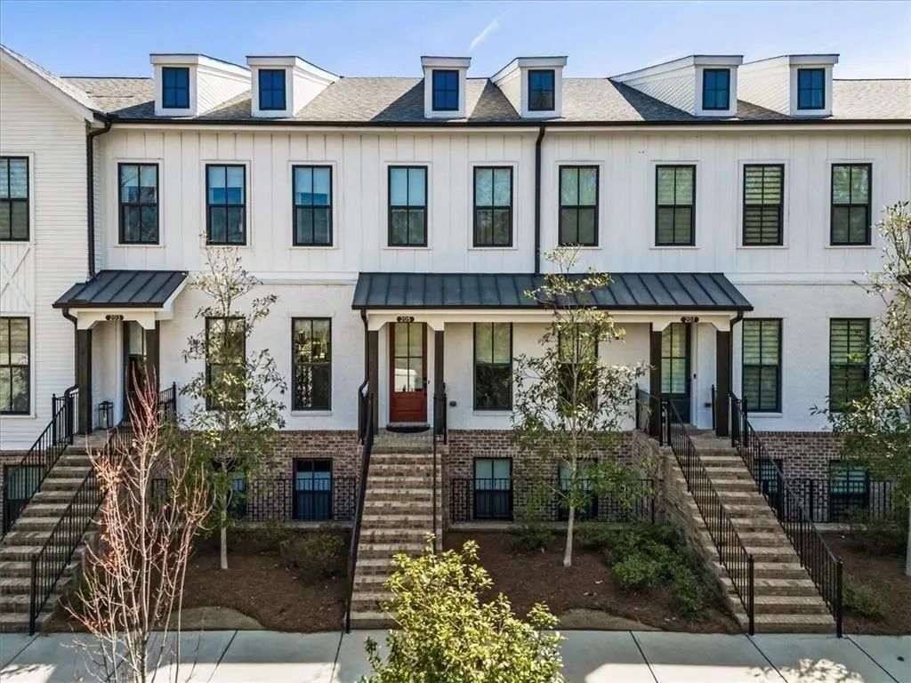 205 Phillips Lane, Alpharetta