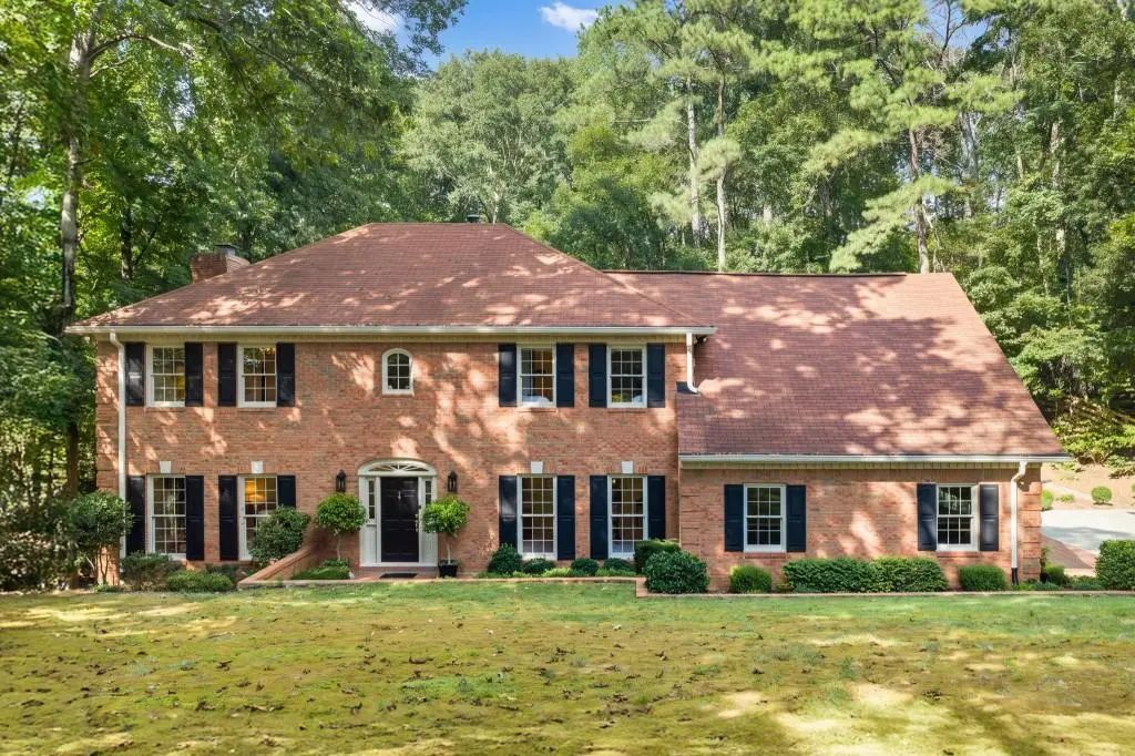 200 Wedgeway, Sandy Springs