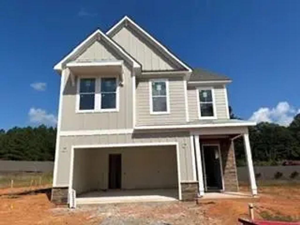 421 Edgewater Chase, Canton