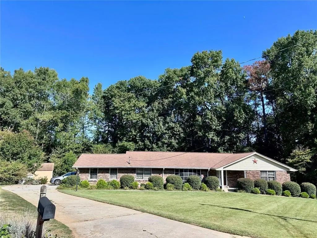2653 Amberly Way, Snellville