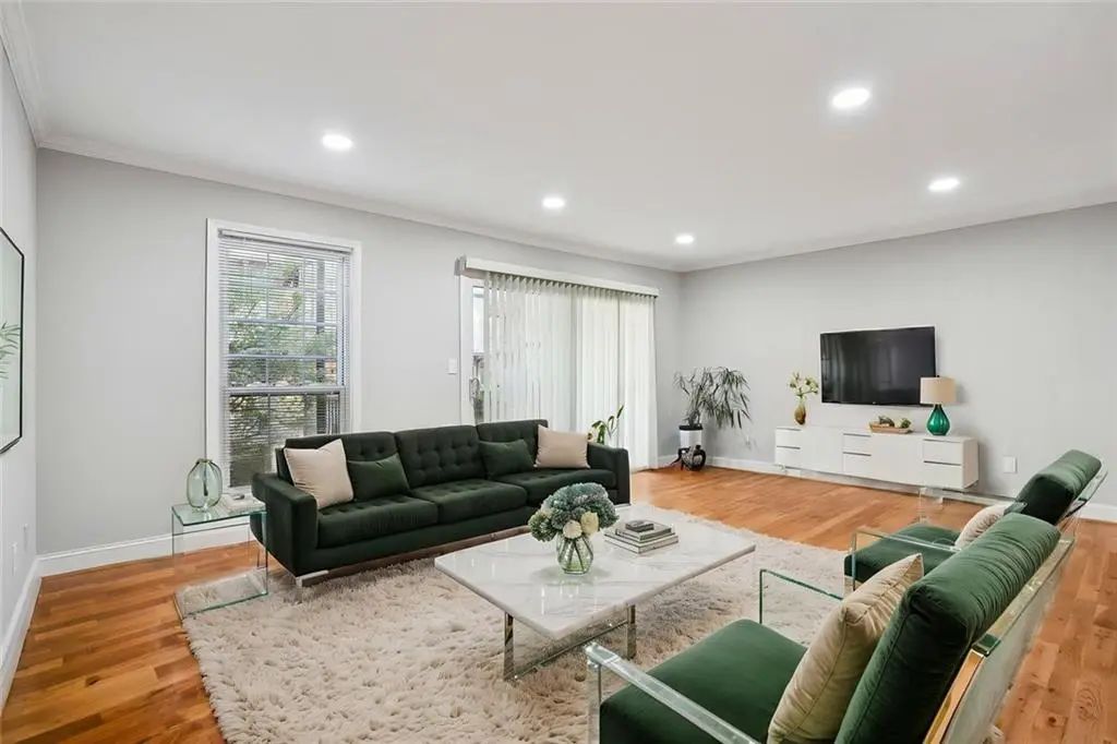Unit F32 - 6851 Roswell Road, Sandy Springs