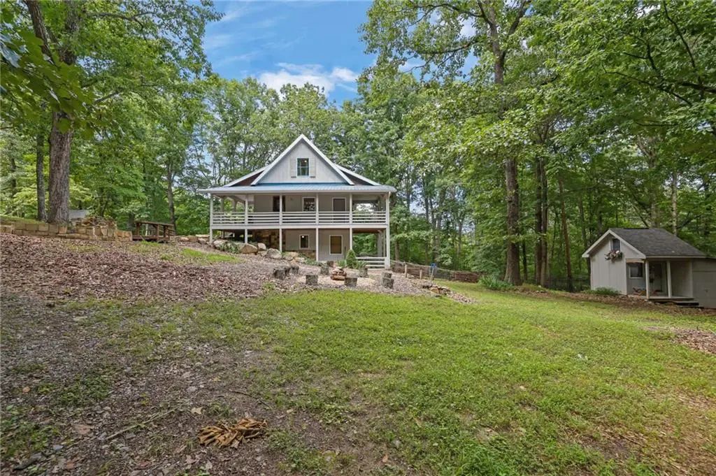 219 Raven Cliff Road, Talking Rock