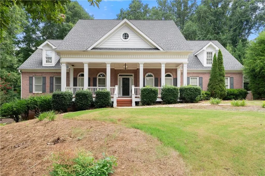 5022 Oak Farm Way, Flowery Branch
