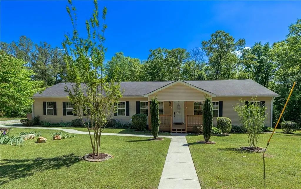 25 Quail Ridge Road, Taylorsville