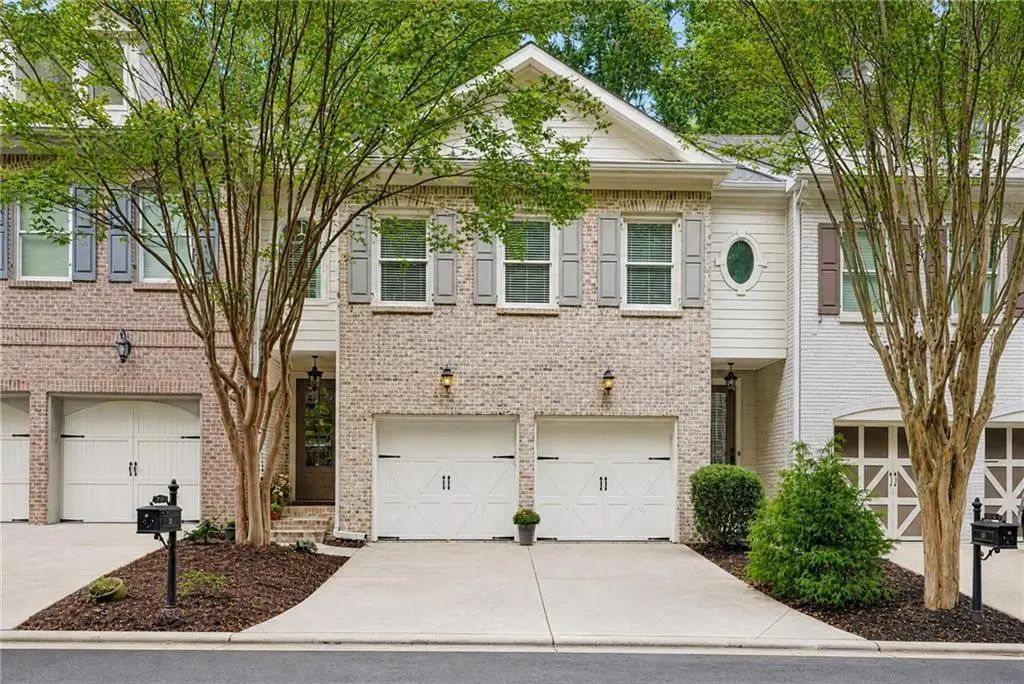 2640 Long Pointe, Roswell