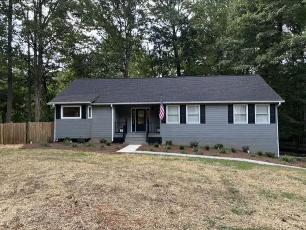 2198 Winding Creek Lane Sw, Marietta