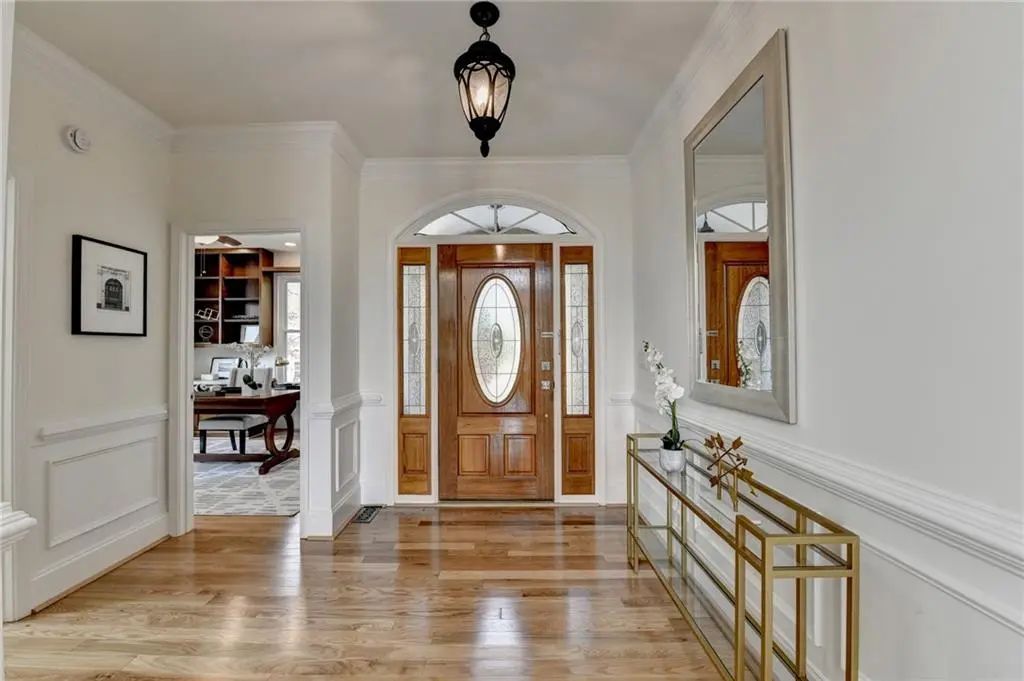 6336 Old Shadburn Ferry Road, Buford