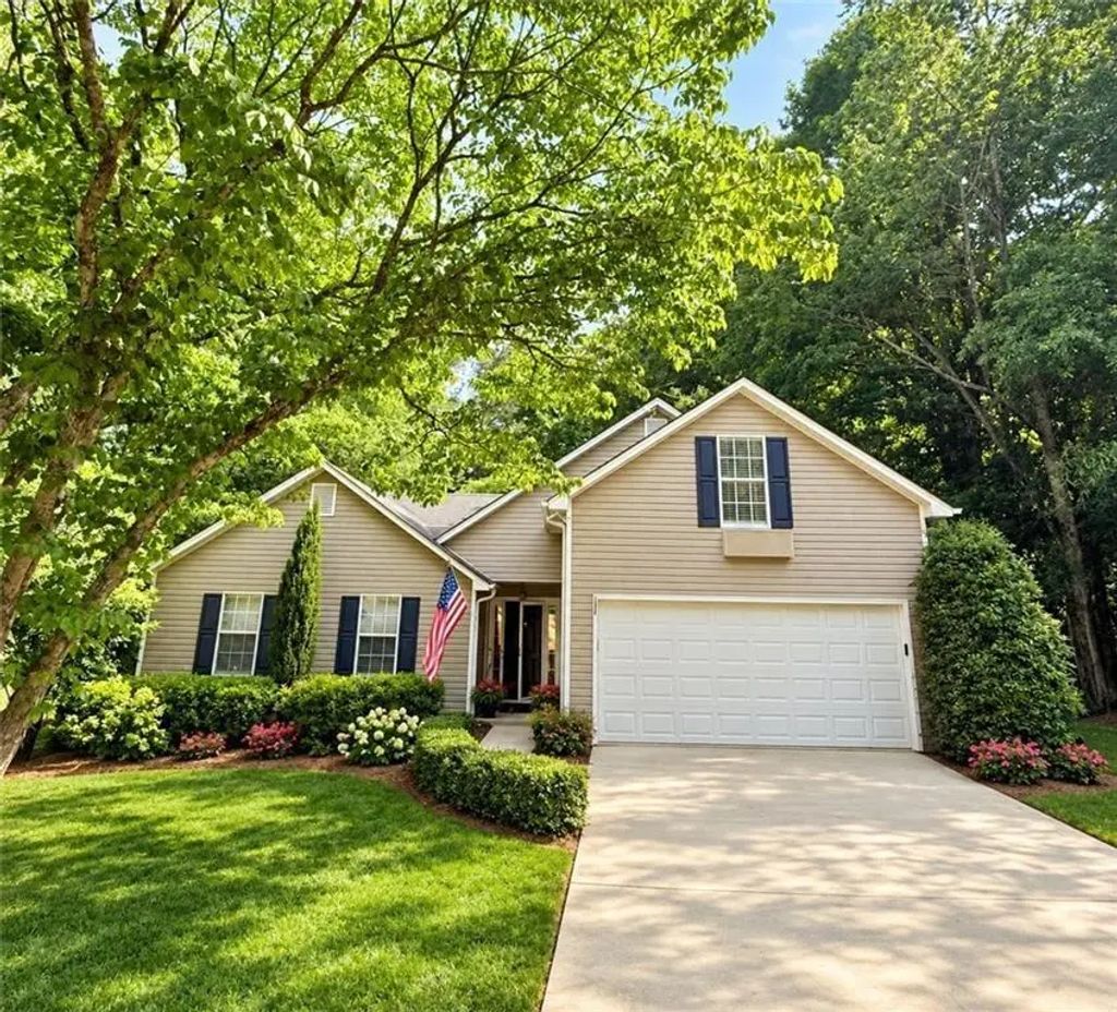 164 Flagman Street, Dawsonville
