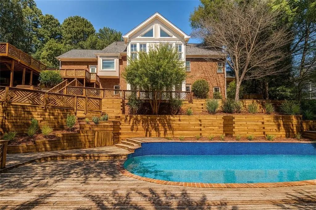 4070 Runnymede Drive Sw, Lilburn
