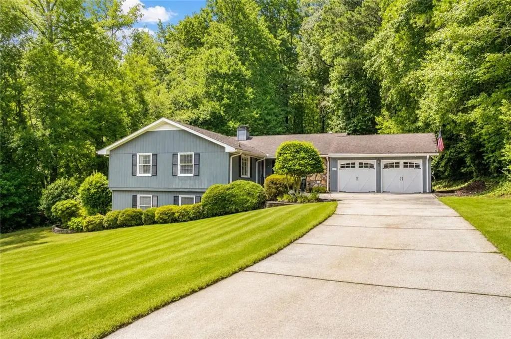 1054 Fairfield Drive Ne, Marietta