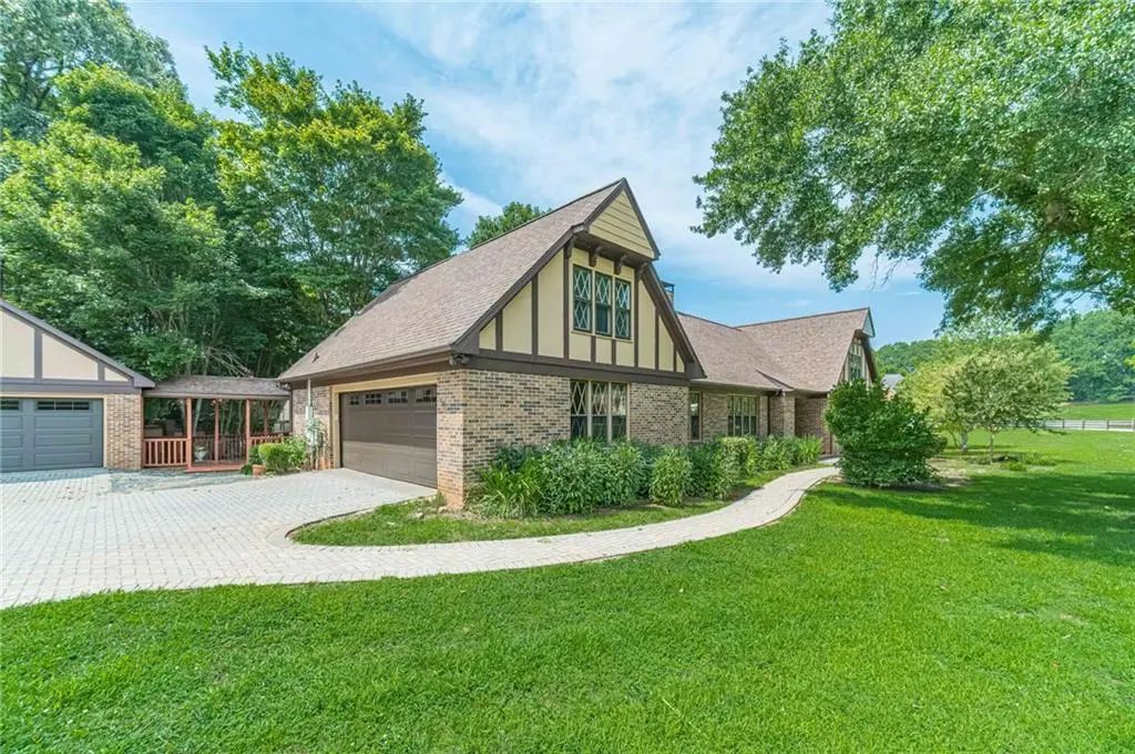 186 Kingston Road, Colbert