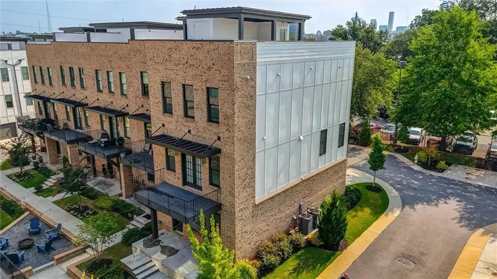 1060 Robert Smalls Way, Atlanta
