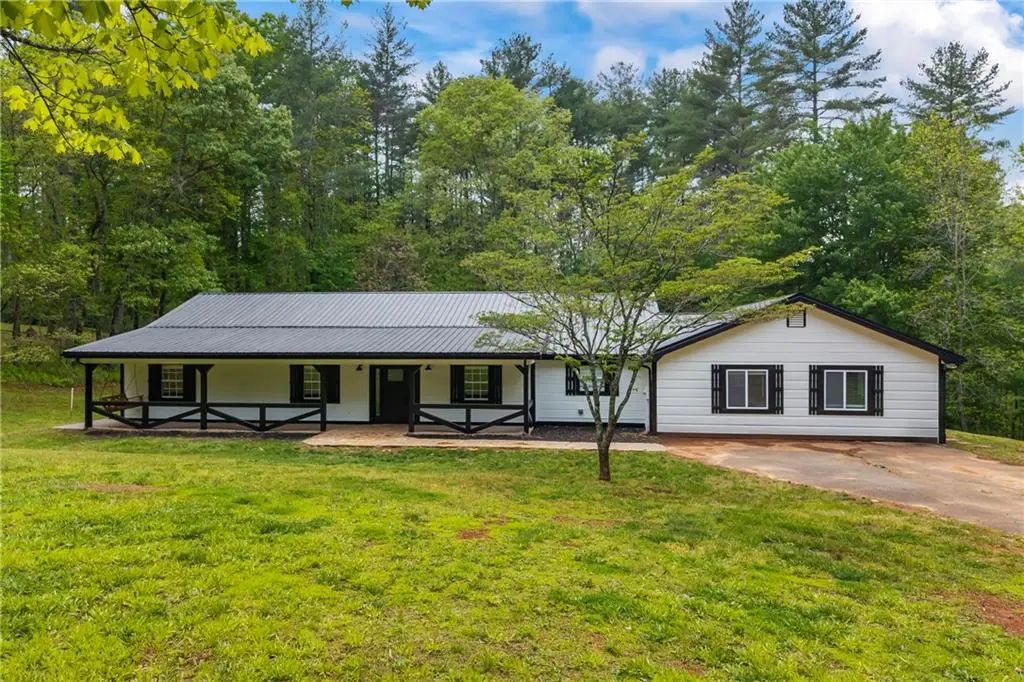 435 Dogwood Way, Blue Ridge