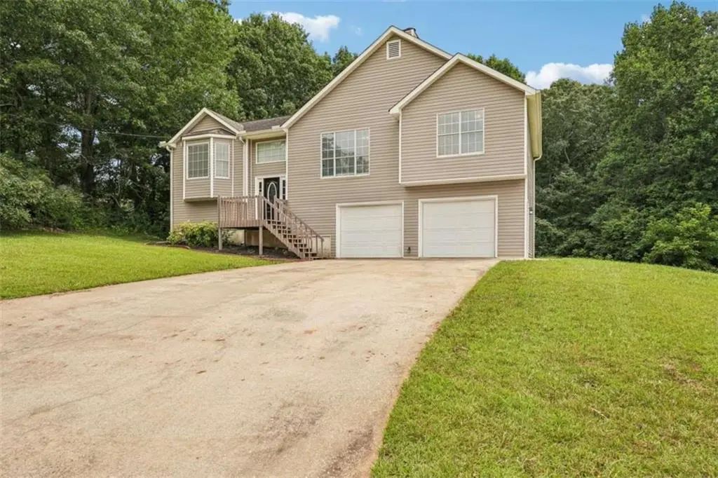 2791 Willow Tree Overlook, Douglasville