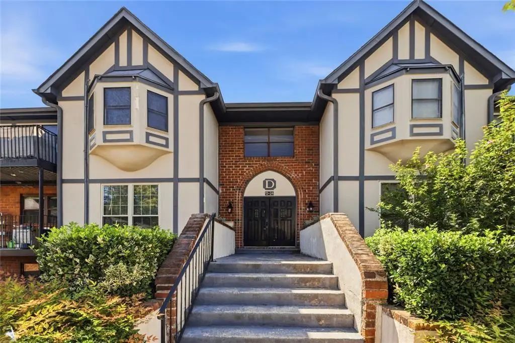 Unit D-15 - 6851 Roswell Road, Sandy Springs