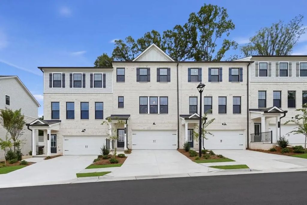 603 Rose Hill Lane, Lawrenceville