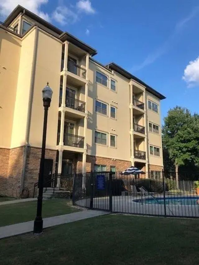 Unit 412 - 2230 Cheshire Bridge Road, Atlanta