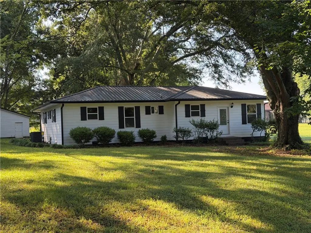 220 John Phillips Road, Cedartown