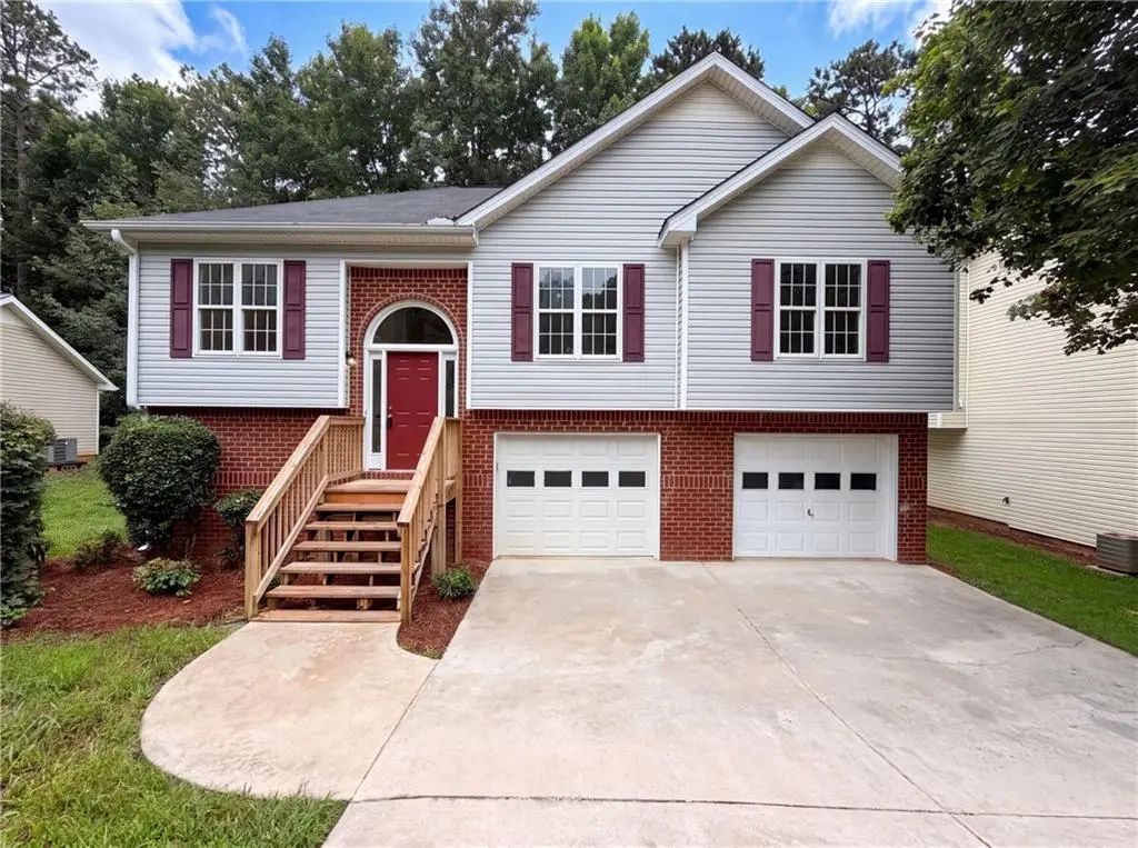 325 Spring Lake Court, Athens