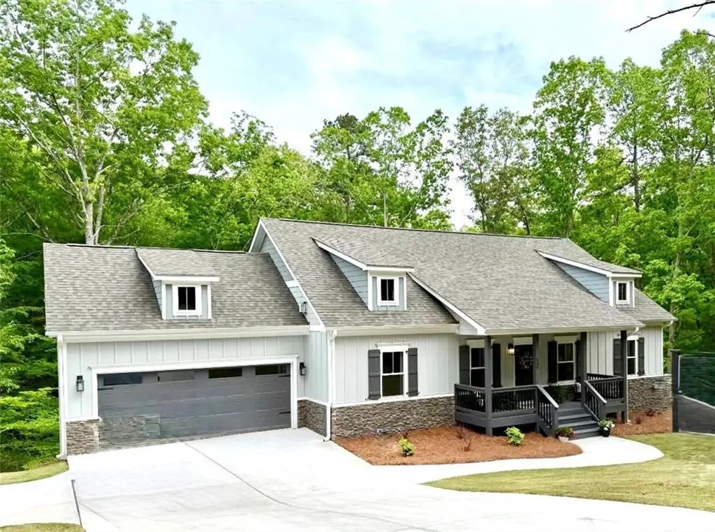 213 Little Coyote Loop, Waleska