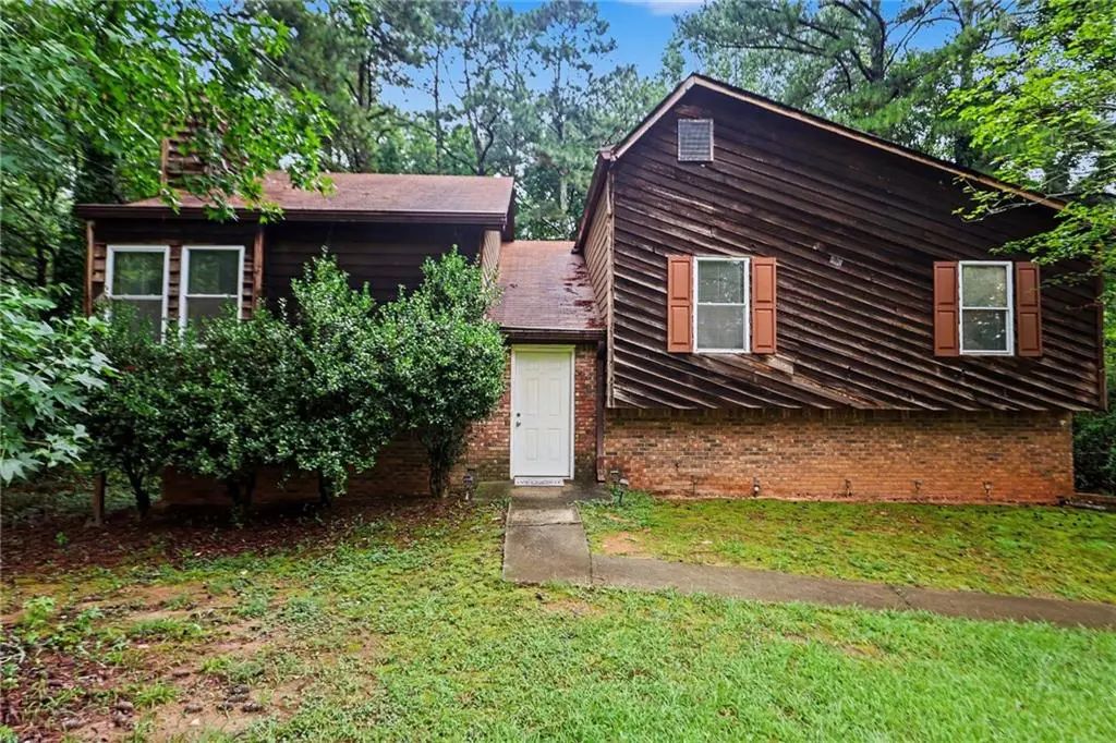 5894 Sutton Drive, Douglasville