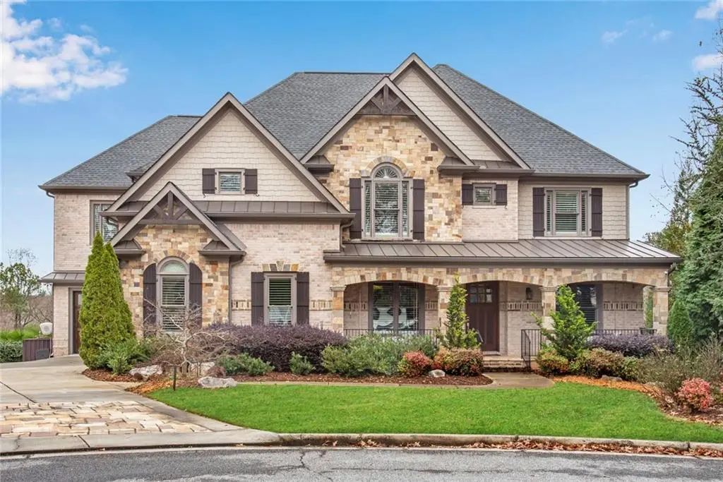 212 Fernwood Place, Woodstock