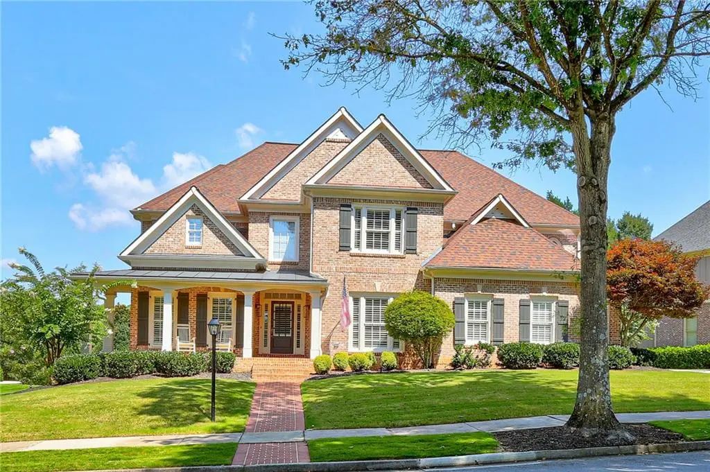 1043 Meadow Club Court, Suwanee