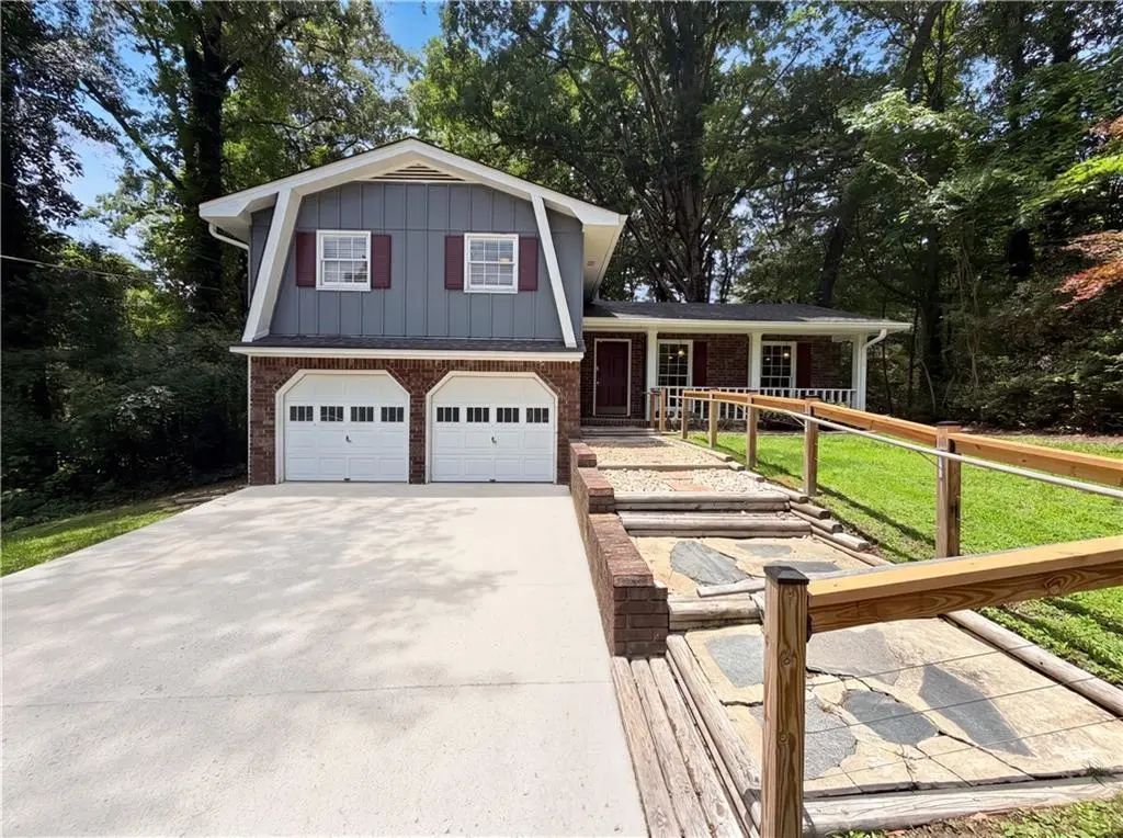 1271 Seven Springs Circle, Marietta