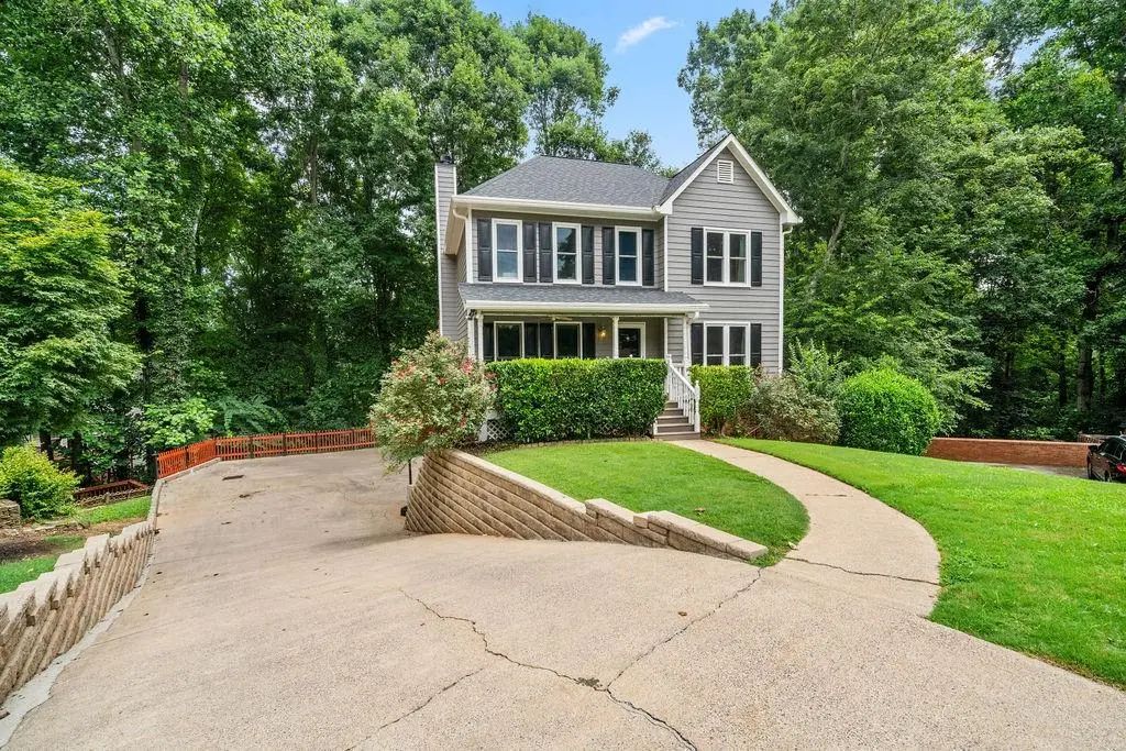 312 Clubhouse Court, Kennesaw