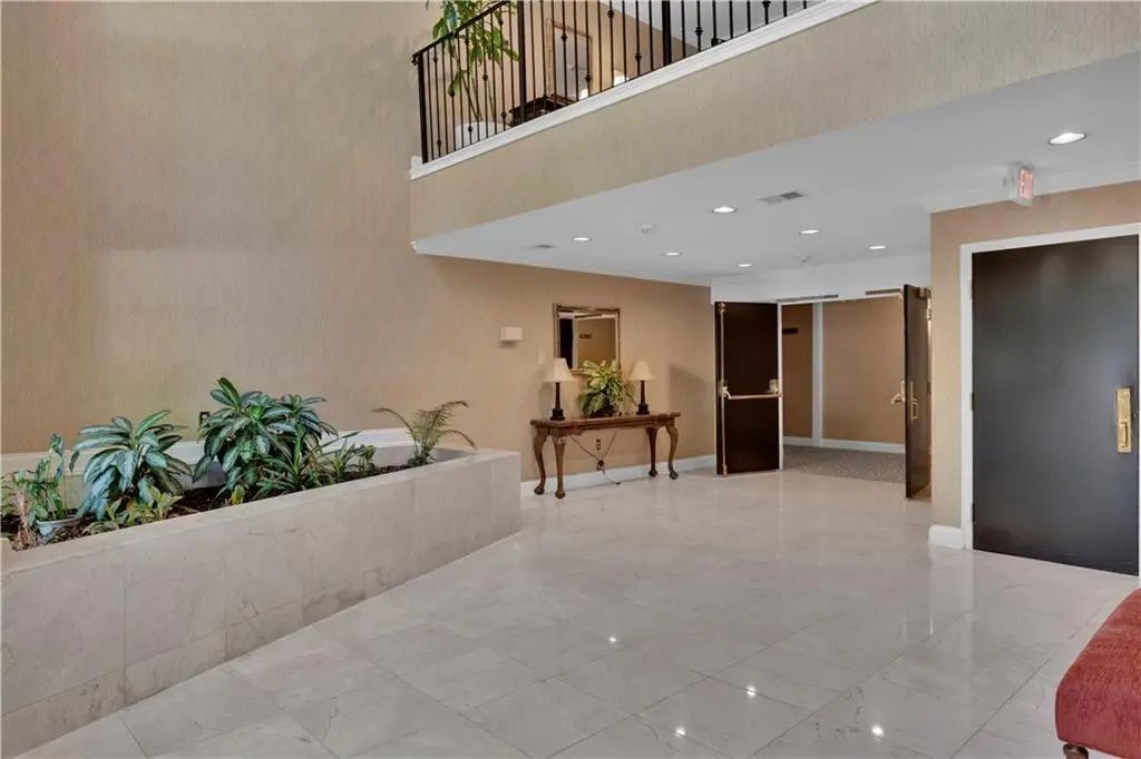 26204 Plantation Drive Ne, Atlanta