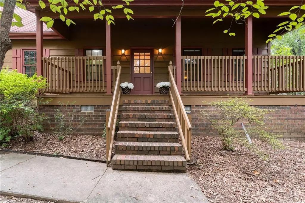 2932 Village Drive, Marietta