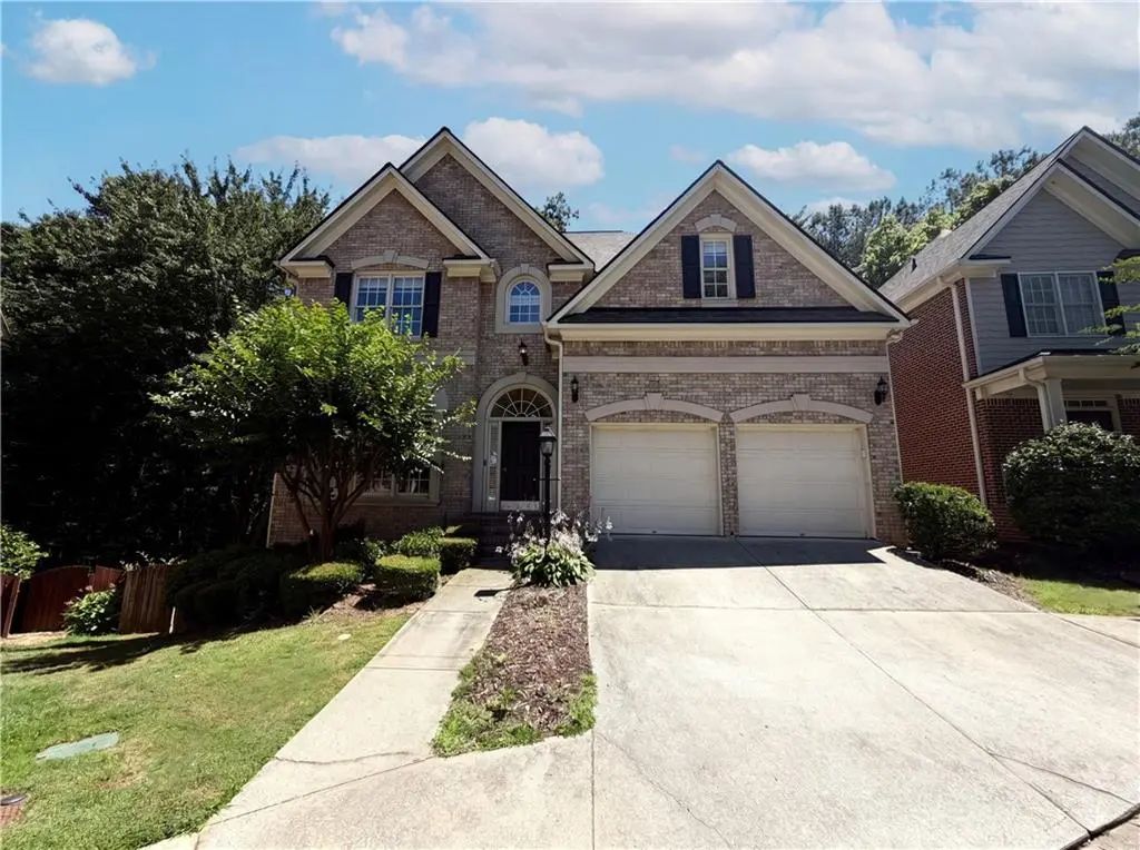 1231 Dunwoody Village Drive, Atlanta