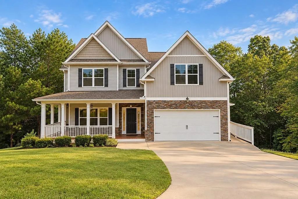6 Creekside Bluff, Hiram