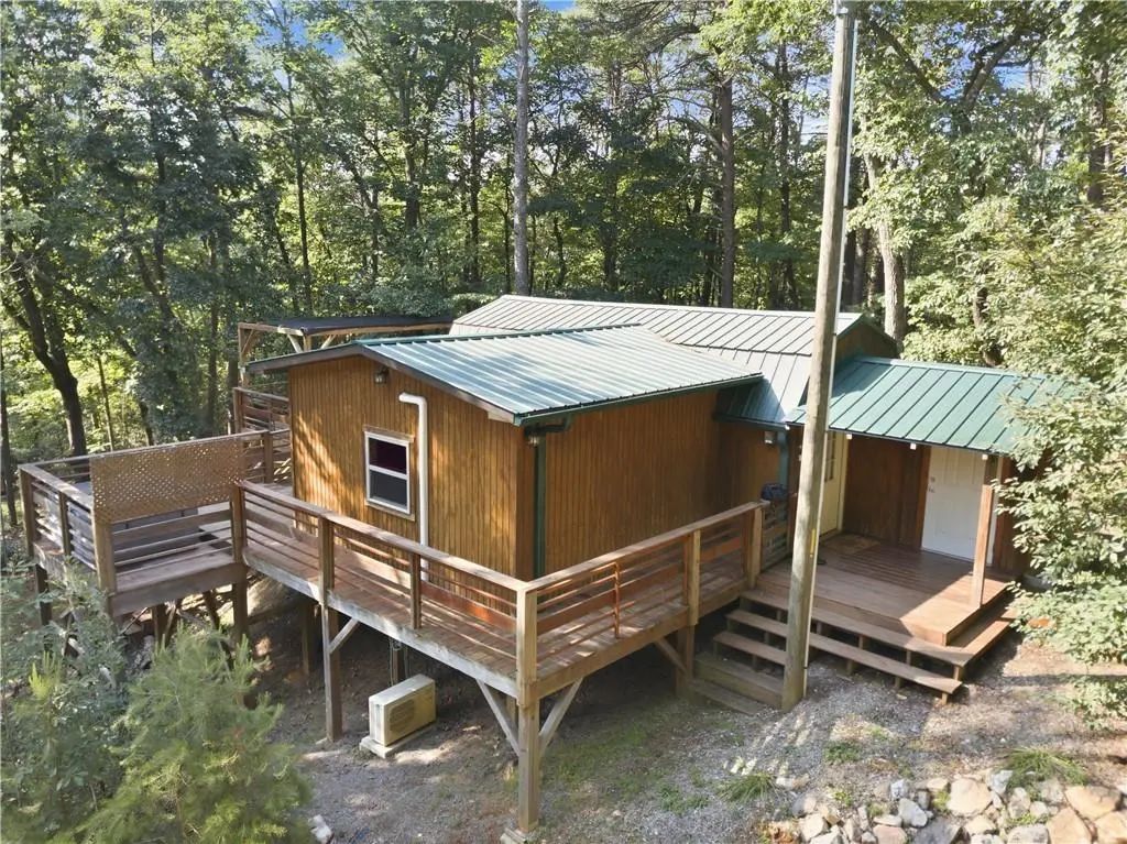 225 Overlook Circle, Clarkesville
