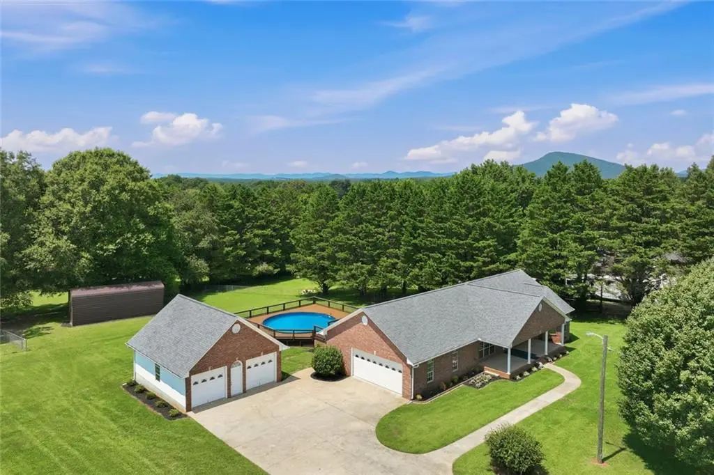 5573 Clarks Bridge Road, Clermont