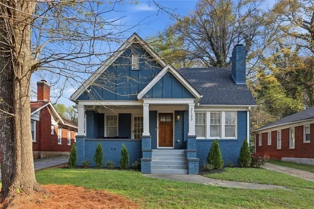 2133 Cascade Road, Atlanta