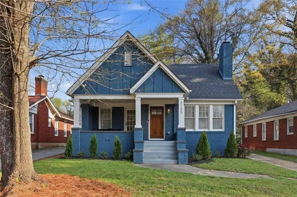 2133 Cascade Road, Atlanta