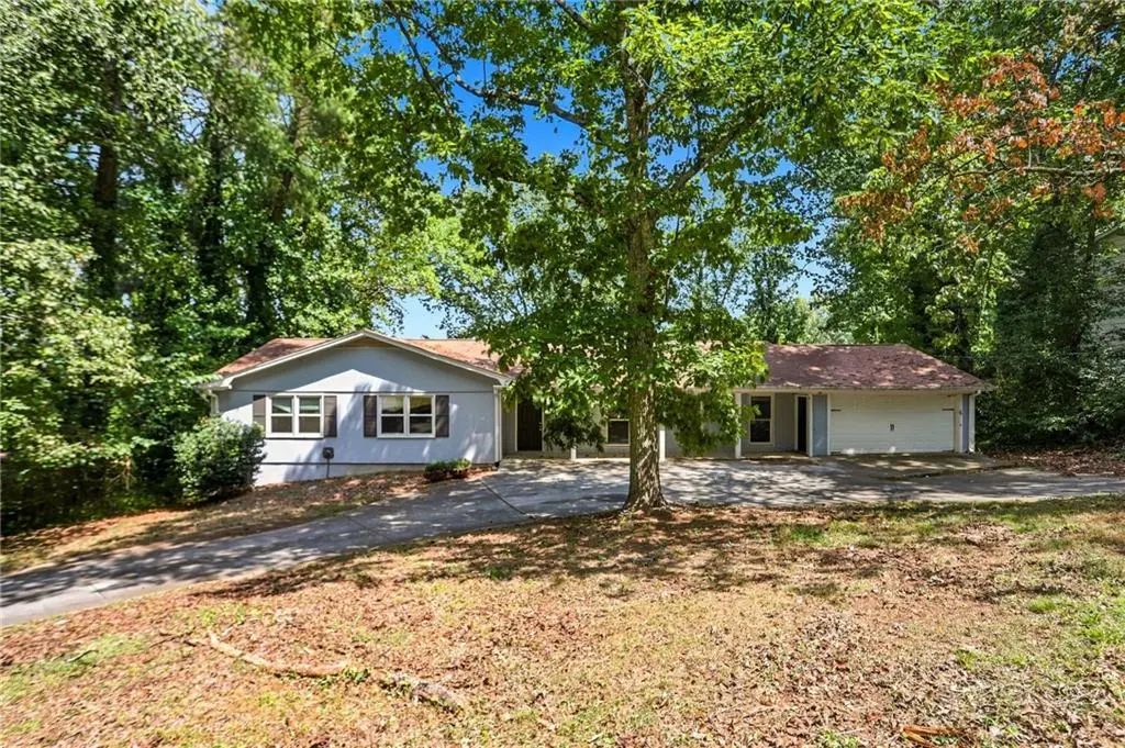 2324 Sussex Court, Snellville