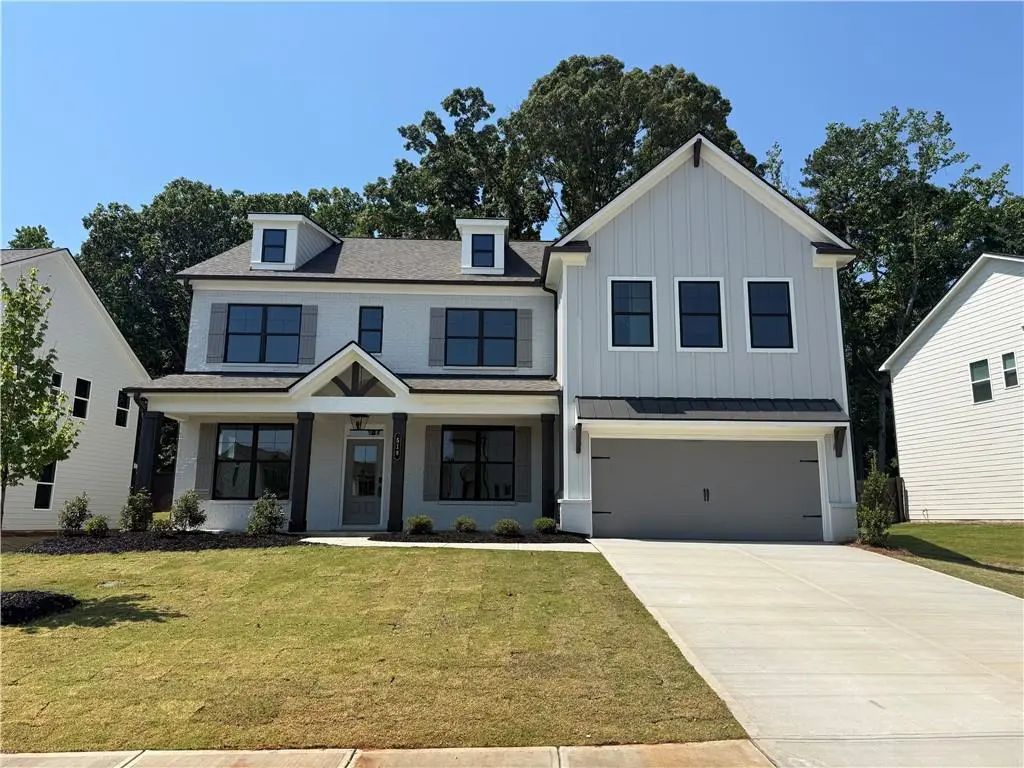 518 Winding Rose Drive, Hoschton