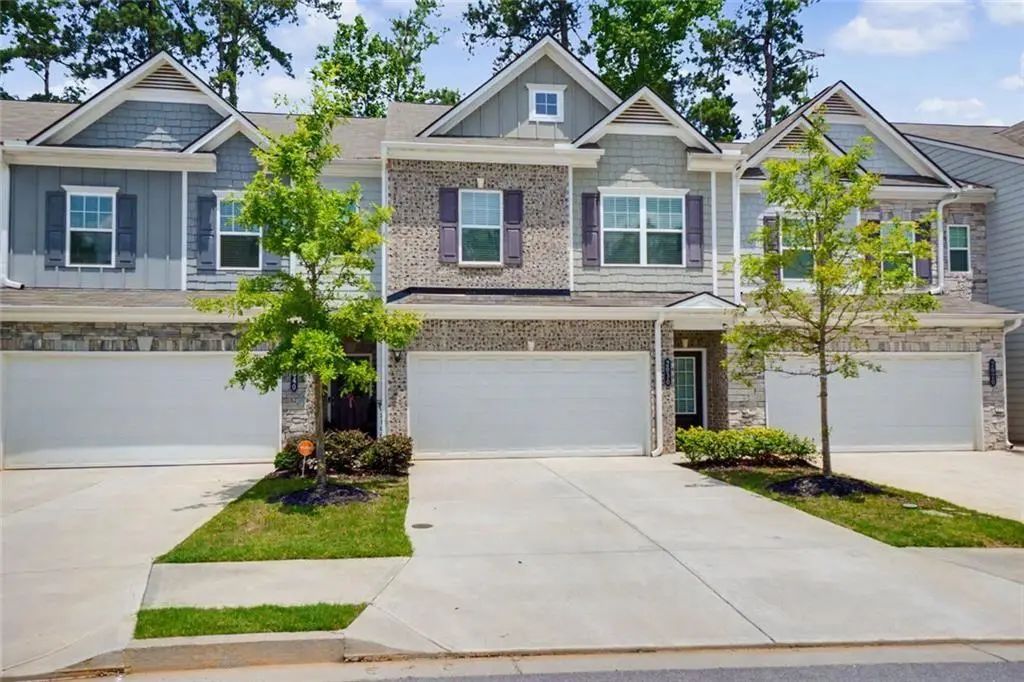 2030 Ravencliff Road, Austell