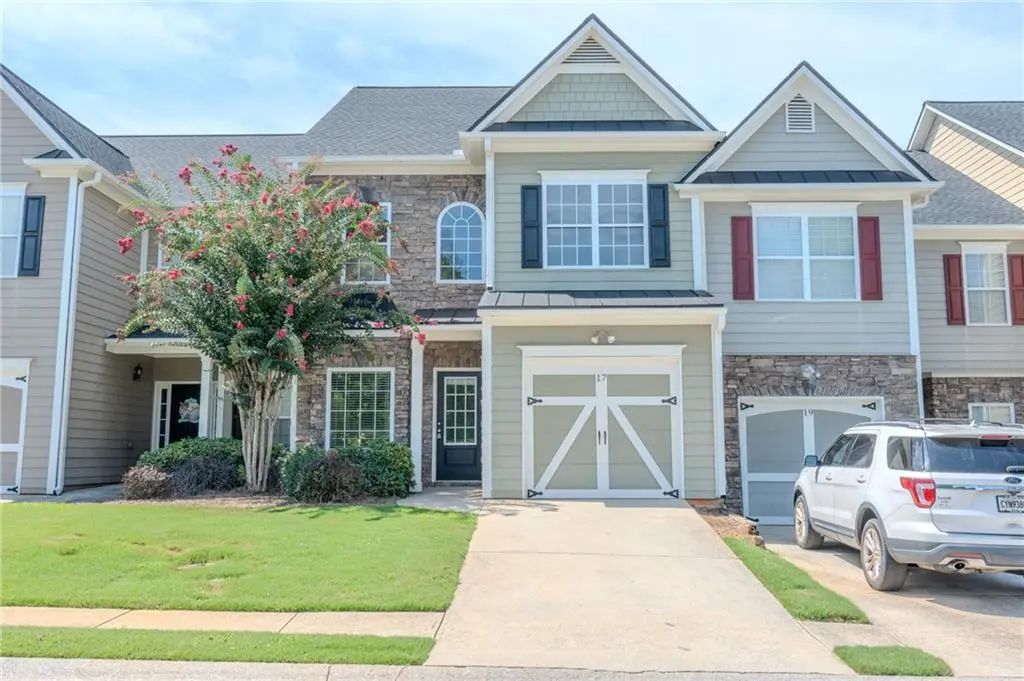 17 Village Glen, Dallas